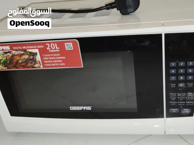 microwave Geepas 20 L