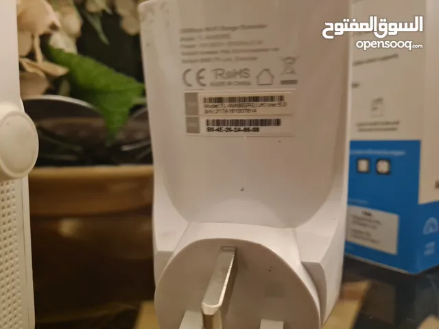 اربع مقويات اشاره wi-fi .....مقوي انترنت .. 2 منعم موجه وحده(2.4)....و 2 موجتين(2.4+ 5)....للبيع