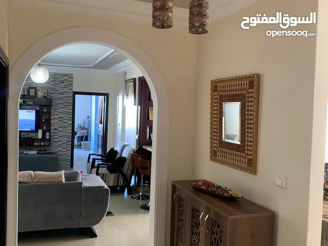 183 m2 3 Bedrooms Apartments for Rent in Ramallah and Al-Bireh Al Tira