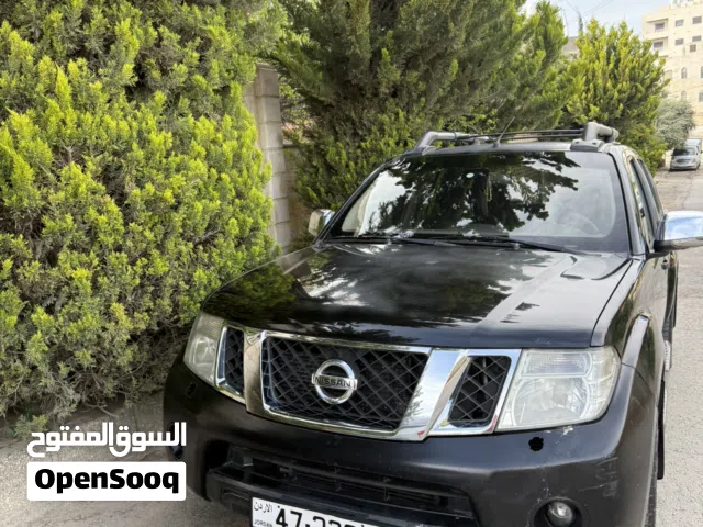 2012, نيسان, نافارا, Standard