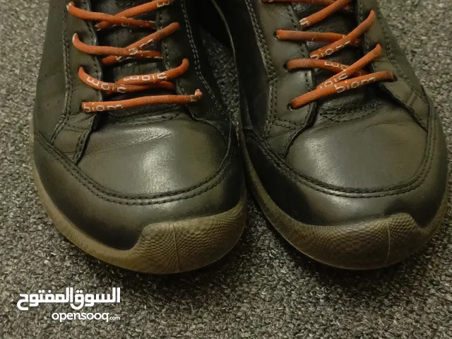 حذاء رجالي