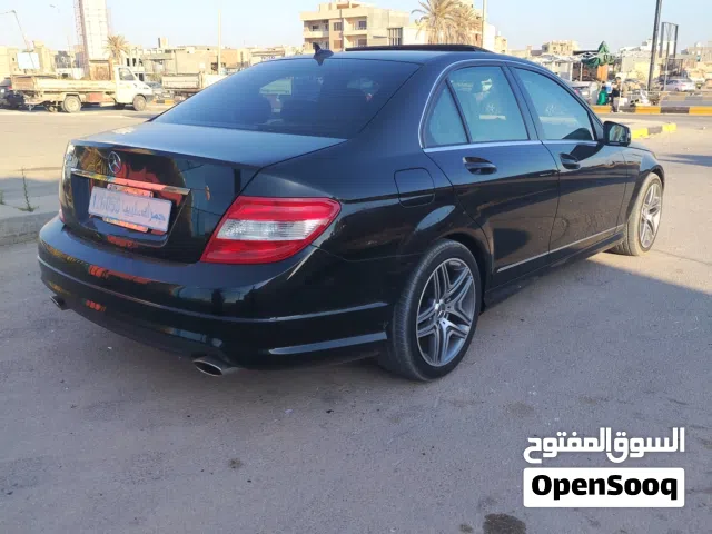 2010 مرسيدس بنز الفئة-C C 300