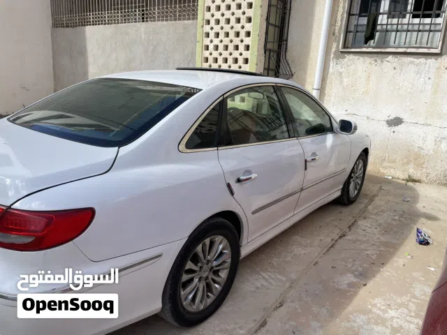 السلام عليكم ازيرا 2010 للبيع كمبيو مكيف تبارك الرحمن سيرية جديدة عيبها تبي محرك السيارة تولع تمش