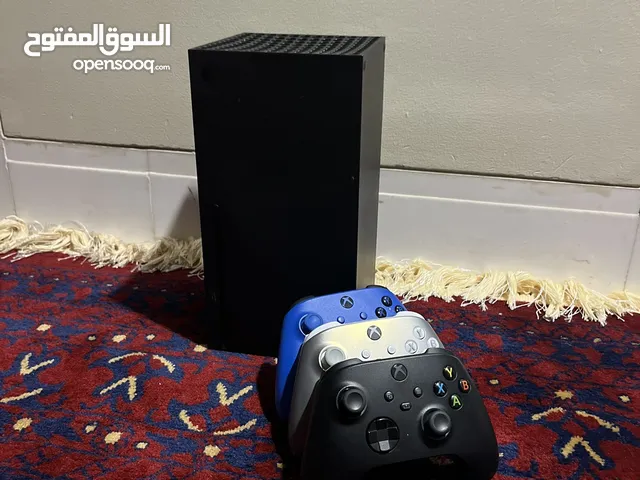 Xbox Series X with 3 controllers اكس بوكس اكس مع كترولرات (3)