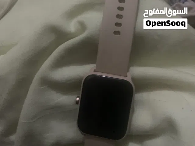 ساعه ابل كوبي  لمس فعاله مابيها اي عيب مع شاحنه