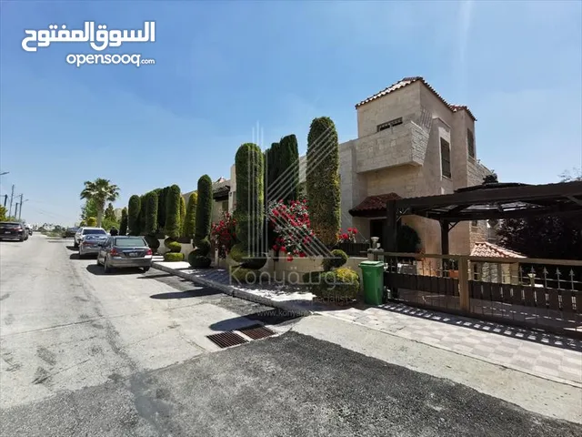 650 m2 4 Bedrooms Villa for Sale in Amman Dabouq