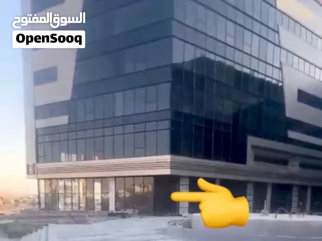 محل دور ارضي للبيع استلام فوري و تشغيل من اول يوم بجوار 3 مدارس انترناشونال ( متاح التقسيط)