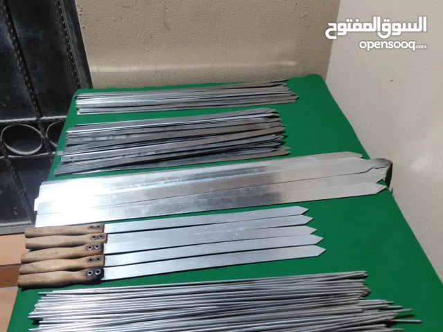 اصياخ لشوي عدد 111 صيخ لتكة و80 صيخ للكباب.