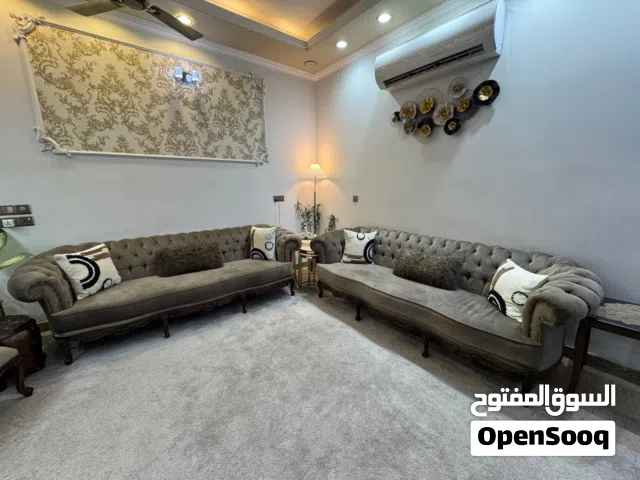 تخم جديد ونظيف