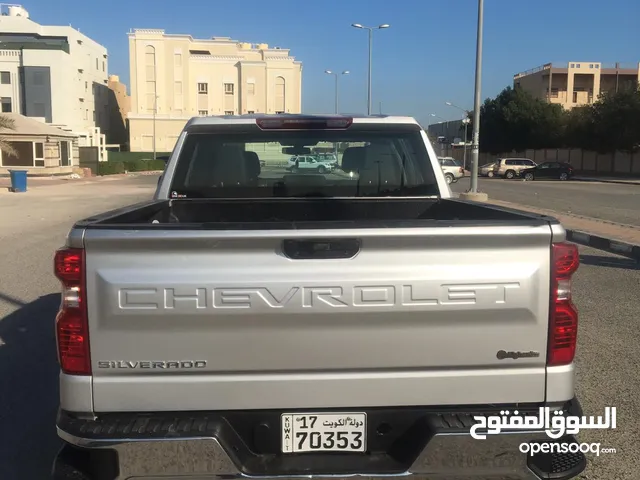 Used Chevrolet Silverado in Al Ahmadi