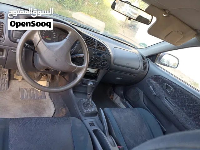 2000 ميتسوبيشي كولت