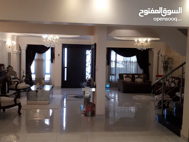 290 m2 3 Bedrooms Villa for Sale in Central Governorate Tubli