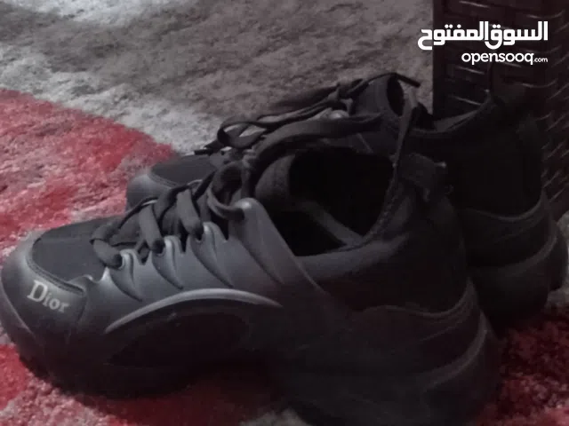 بوت مستبوت أسود رقم 37 – استعمال خفيف جدًاعمل