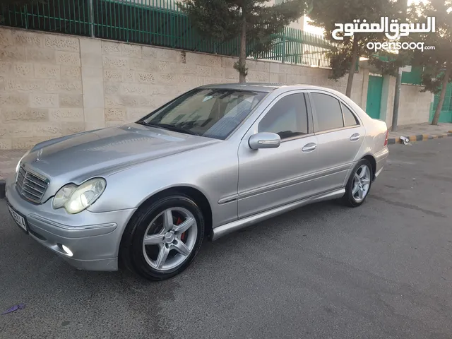 Mercedes Benz C200 2001 مرسيدس بنز c200 موديل c2001 مفتاح شفط بحالة ممتازة