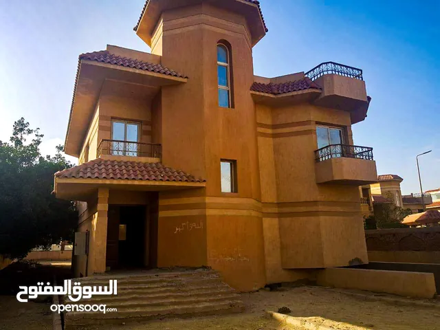 750m2 5 Bedrooms Villa for Sale in Cairo Fifth Settlement