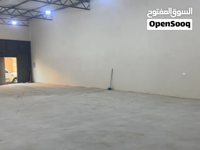 هنقر للايجار مساحته 250 متر مربع