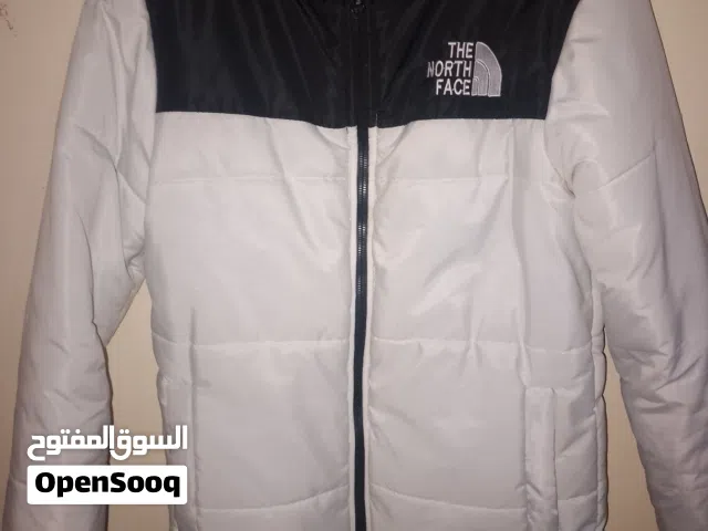 جاكت استعمال خفيف  لون أبيض في أسود