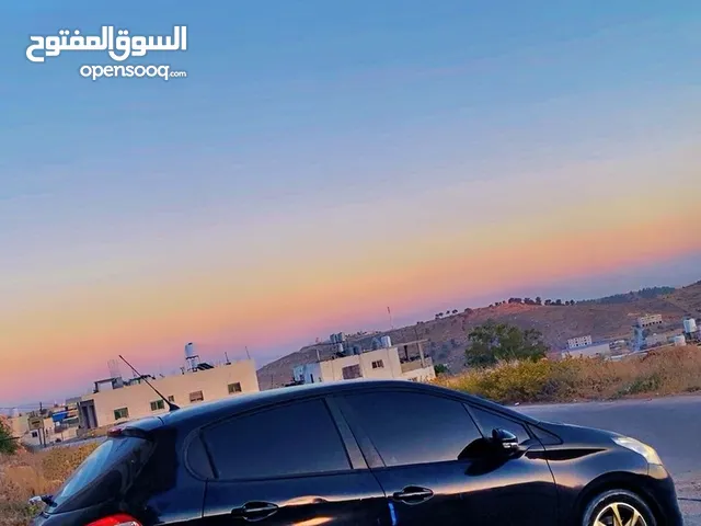 بيجو 208 من الاخر 3500