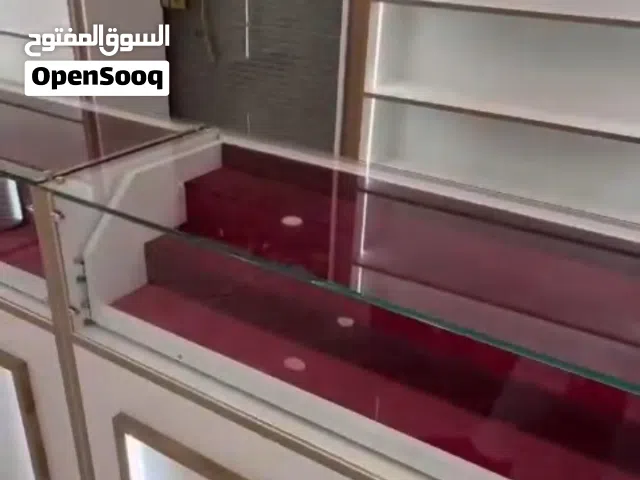 شبه جديد غير مستعمل كتيرا