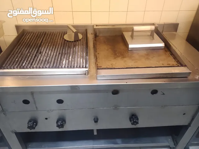 غريل صاج وشاركول فرن فريزر شواية شاورما عدد 2 + شواية دجاج 6 اسياخ + ماكينة جبنة سائلة صناعة تركية