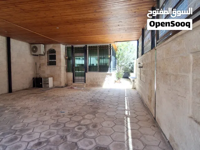 1000 m2 More than 6 bedrooms Villa for Rent in Amman Abdoun