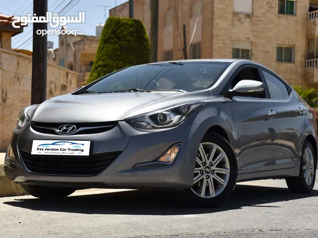 هيونداي افانتي بحالة ممتازة Hyundai Avante 2015