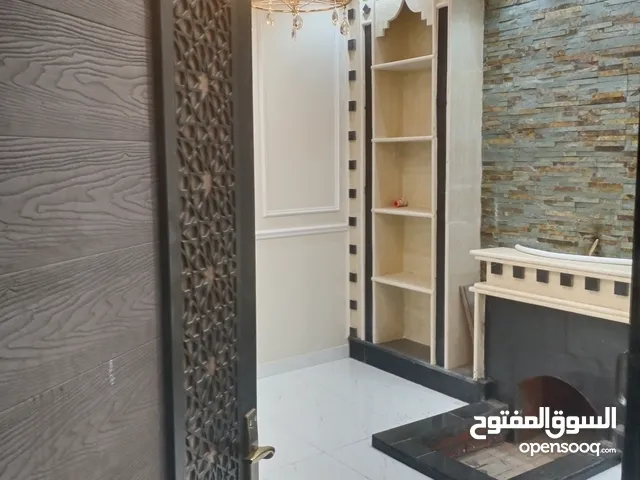 320 m2 More than 6 bedrooms Villa for Sale in Tabuk Al-Nazim