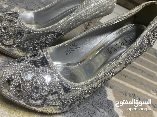 كعب للبيع حاله ممتازه