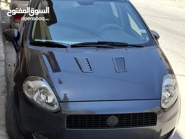 فيات بونتو 2010