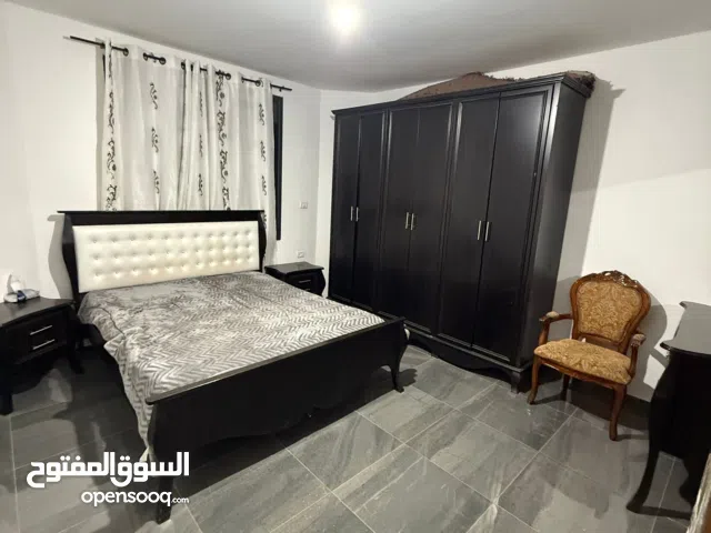 130 m2 3 Bedrooms Apartments for Rent in Ramallah and Al-Bireh Al Tira
