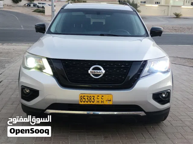 2020 نيسان باثفايندر SL
