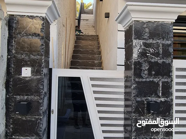 120 m2 2 Bedrooms Townhouse for Rent in Baghdad Qadisiyyah