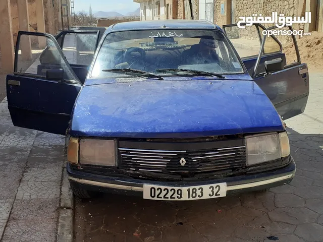 Renault Other 1983 in El Bayadh