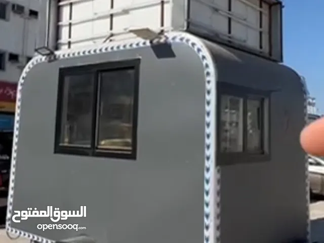 *عربة طعام للبيع*
