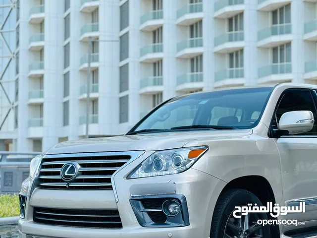 Lexus LX570 S Year-2013 Fully Loaded model with Sunroof  7  seater  4 wheel drive Jeep