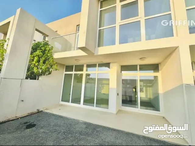 2000 ft² 3 Bedrooms Villa for Sale in Dubai Damac Hills 2