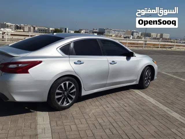 2018 نيسان التيما SV