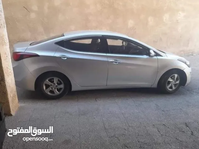 Used Hyundai Avante in Amman