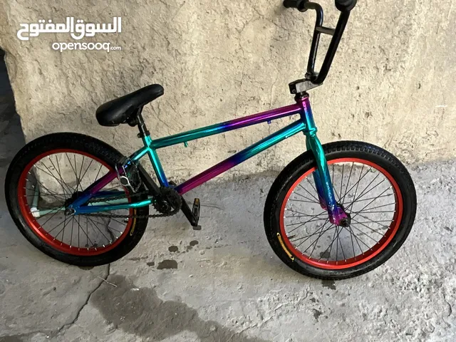 بايسكل bmx السعر قيم واخذ للبيع او مراوس بسياحي نضيف نضيف جدا