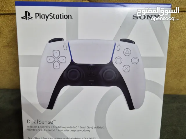 يد بلايستيشن 5 جديد مع هدايا