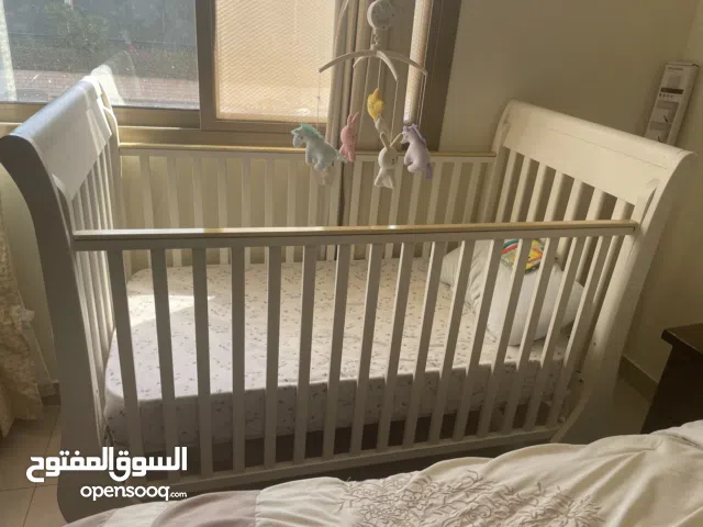 Baby bed with mattress