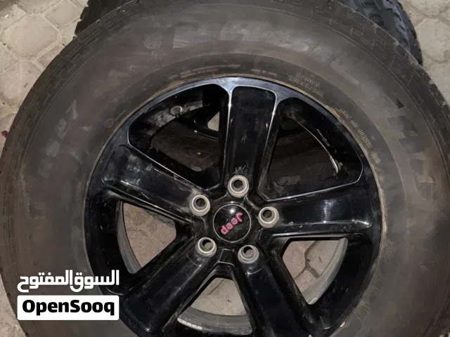 اغراض Jeep JL وكالة