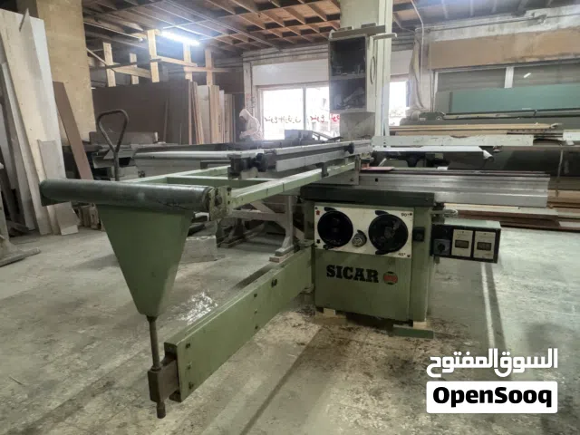 ماكنة حصر إيطالي اصلي نوع Sicar شبه جديدة طول 1.50.