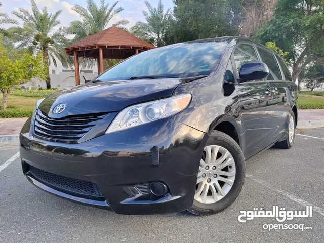 Toyota Sienna XLE 2014 USA V6 Full Option "Vrey Clean"