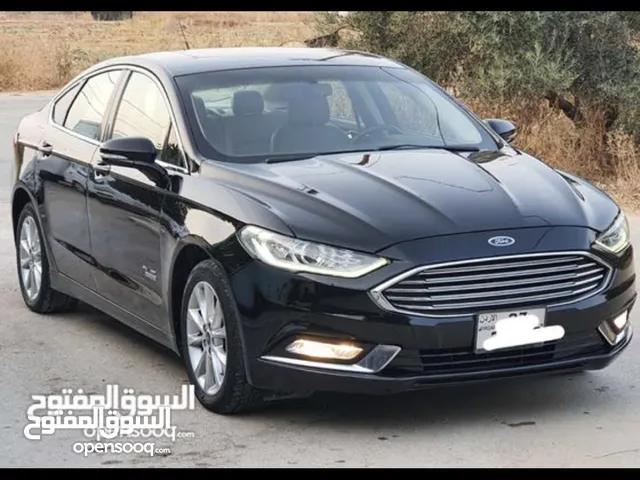 Sedan Ford in Amman