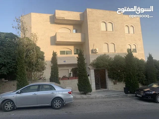 شقه للايجار في عمان البنيات مفروشه تكييف عدد 2 وإنترنت دور كامل وقريبه من الخدمات