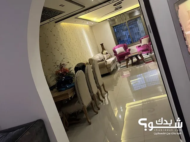 شقة تشطيب ديلوكس عمارة مميزة وموقع مميز