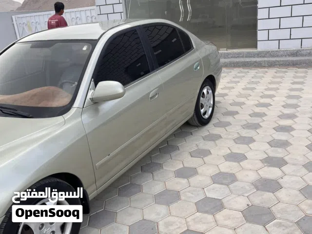 للبيع سيارة نظيفة