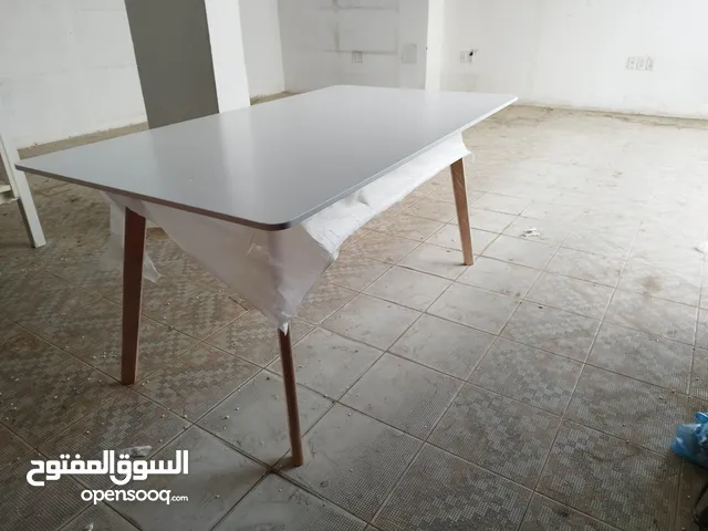 dinning table brand new