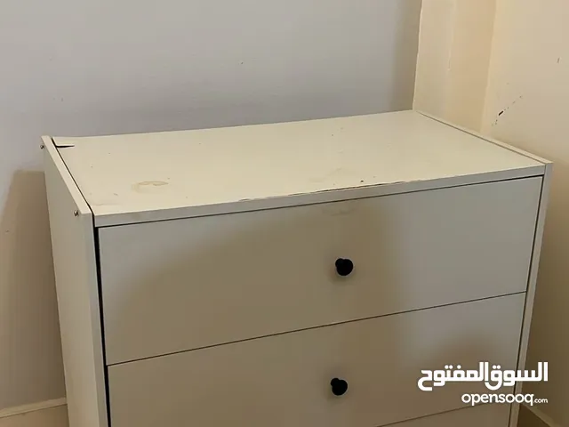 دولاب صغير بحاله جيده